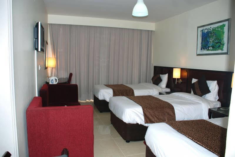 Phoenicia Grand Hotel Dubai Exterior photo